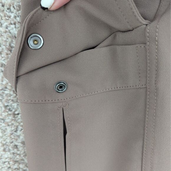 Athleta Endless Cargo Pants | Women’s 10 | Rustic Beige Utility Travel Hiking - Picture 6 of 8